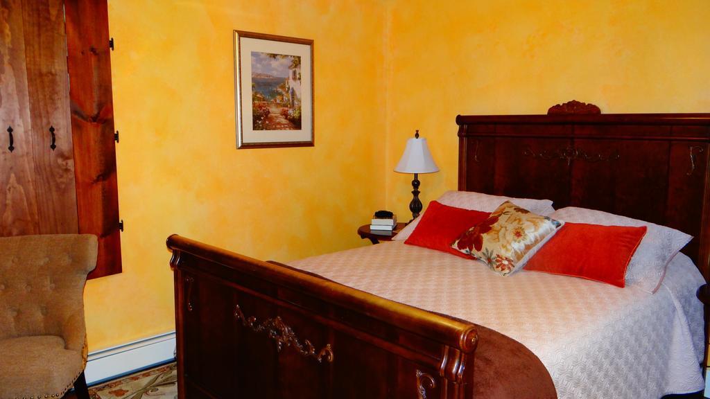 The Meier Inn, A Country Bed & Breakfast Boyceville Room photo